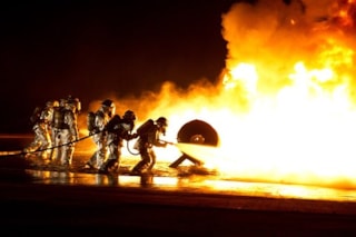 firefighter-3747371__340